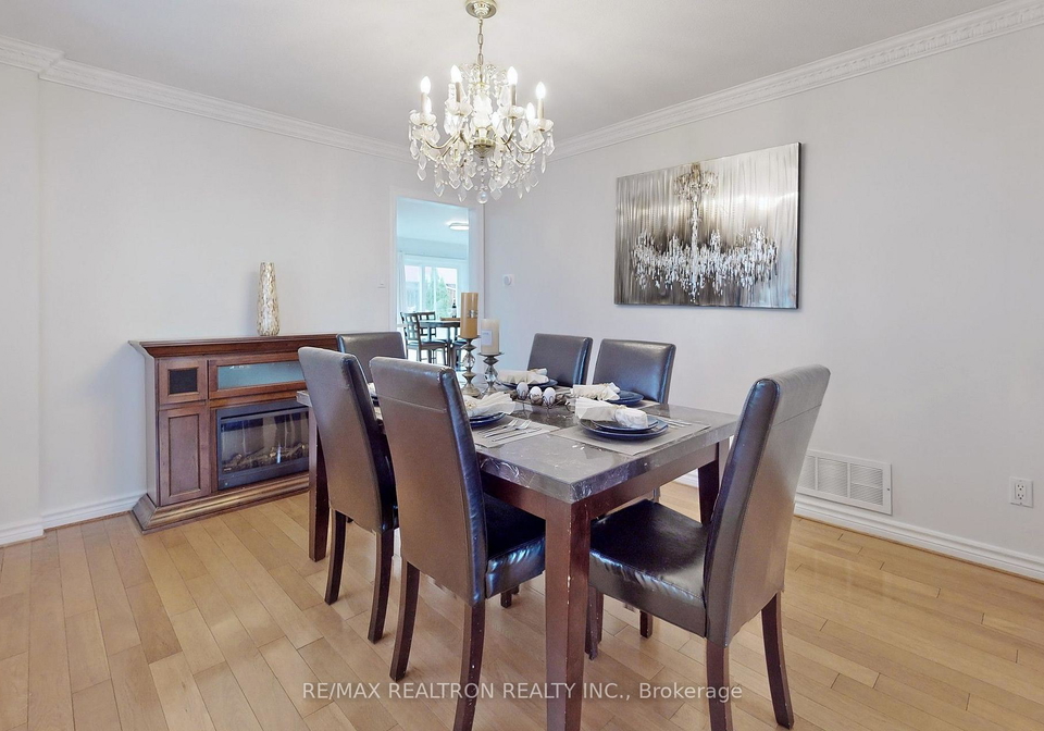 32-subrisco-avenue-richmond-hill-ontario-n13772682