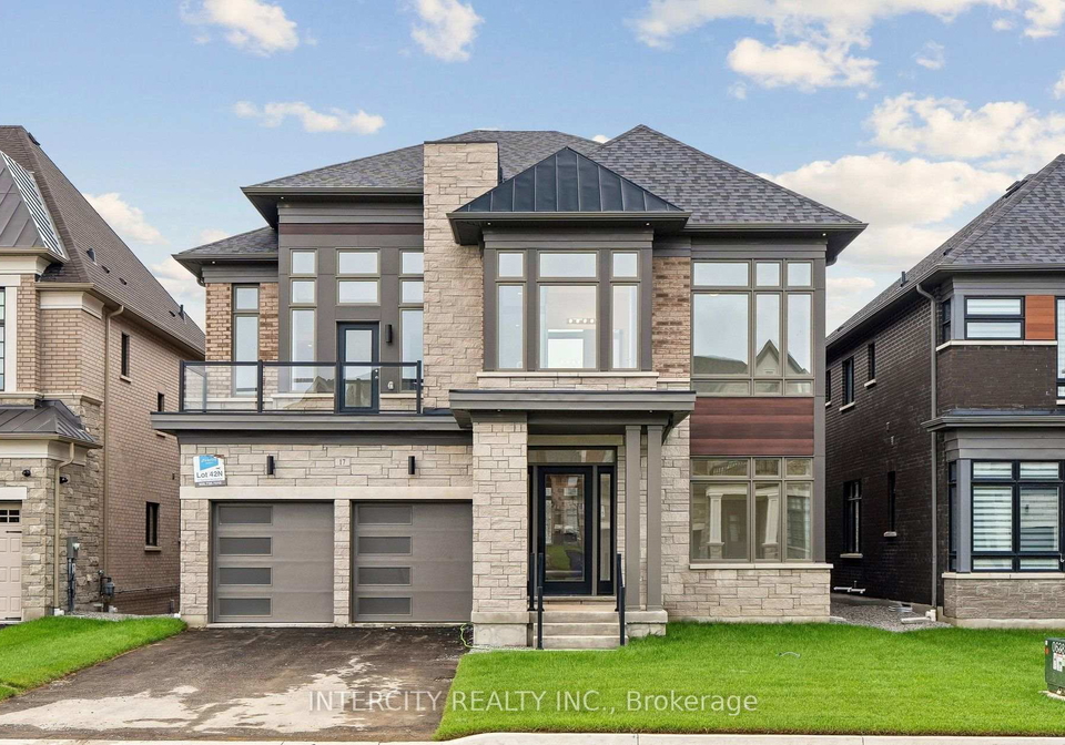 17-garriock-hall-avenue-king-ontario-n13774096