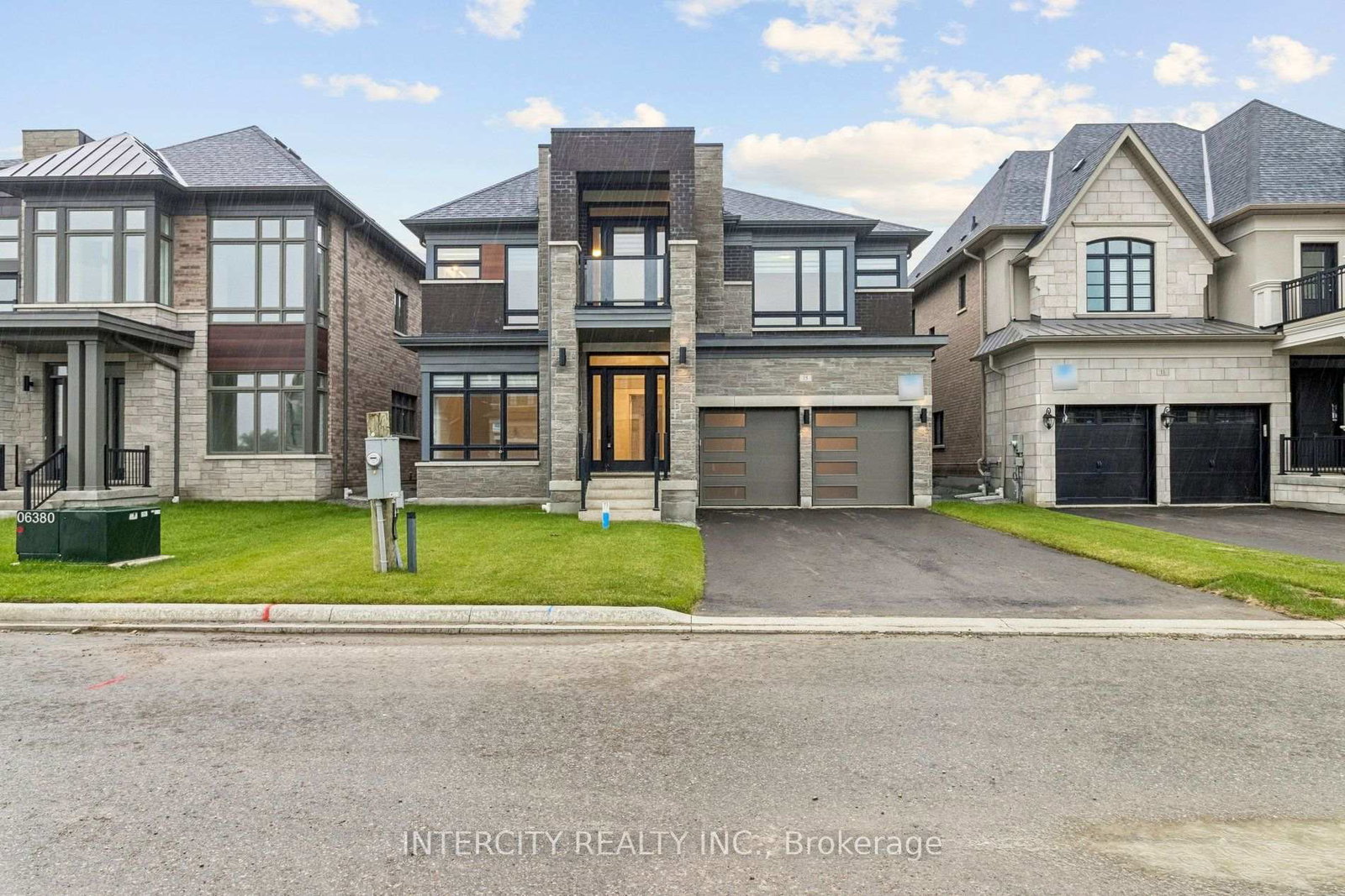 15-garriock-hall-avenue-king-ontario-n13774116