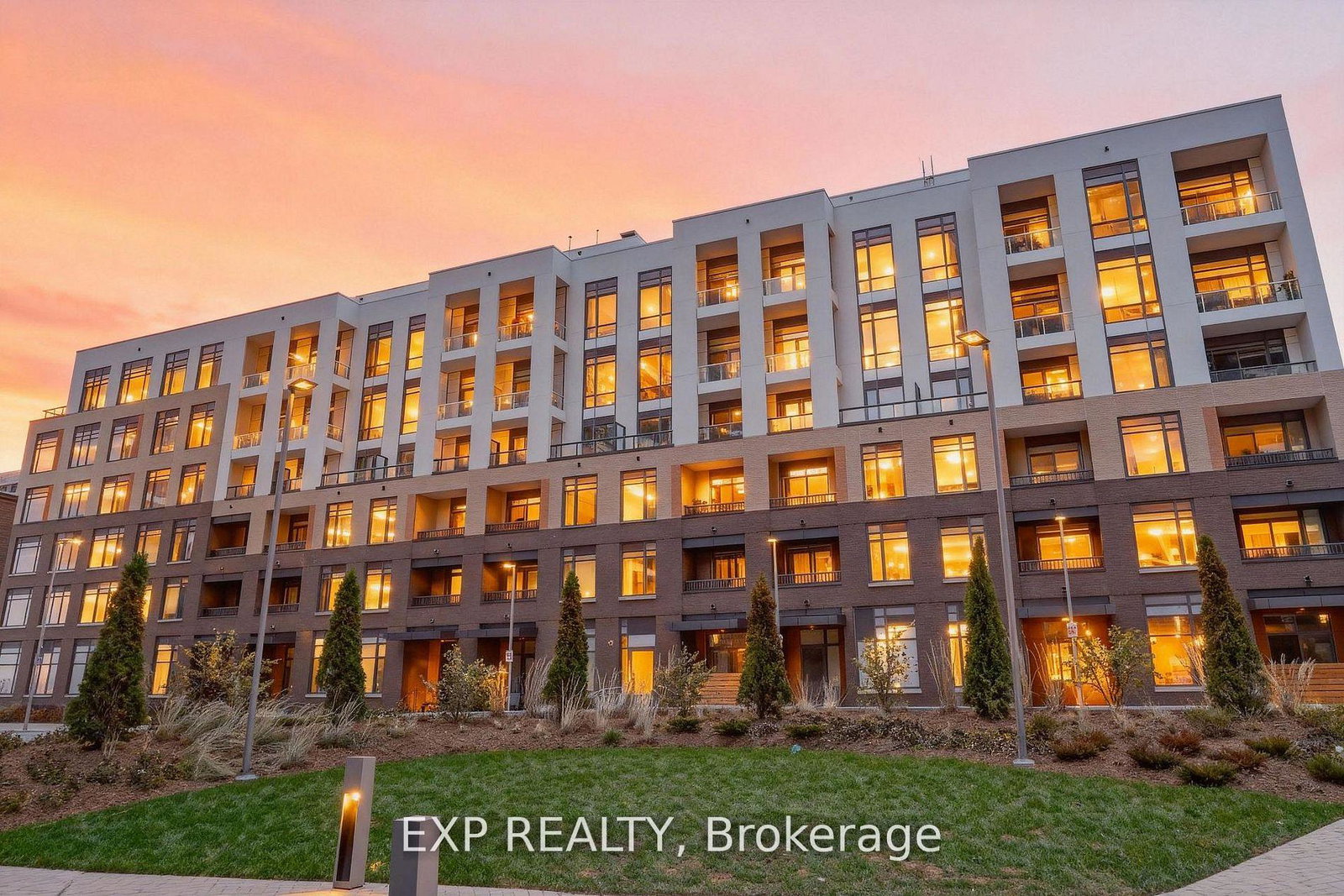 8-beverley-glen-boulevard-vaughan-ontario-n13774826