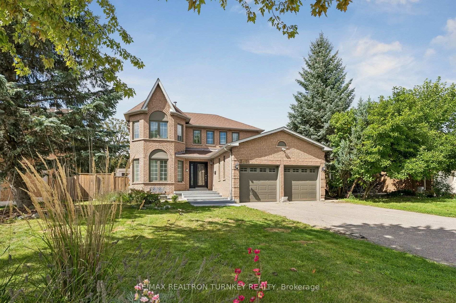 263-chambers-crescent-newmarket-ontario-n13774846