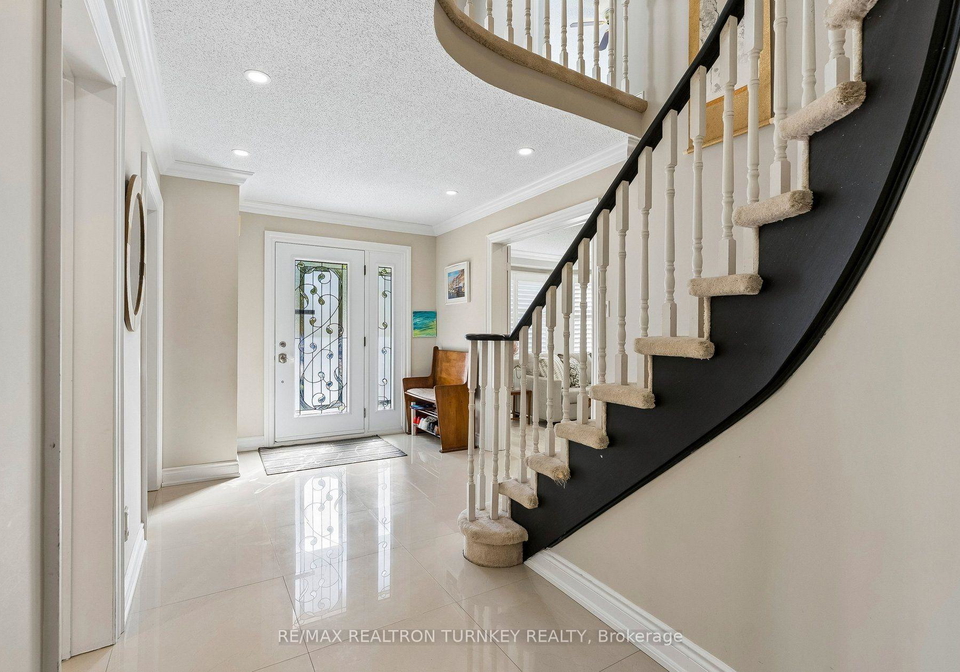 263-chambers-crescent-newmarket-ontario-n13774846