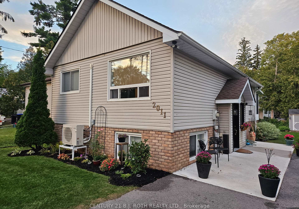 2011-25th-side-road-innisfil-ontario-n13775064