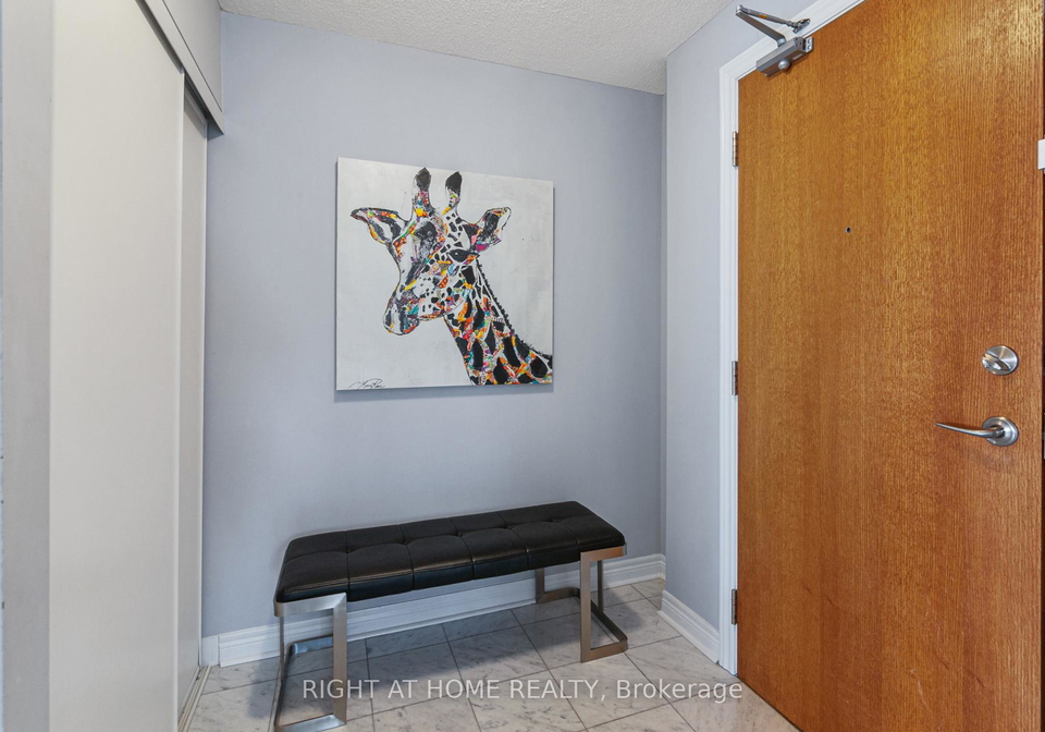 50-disera-drive-vaughan-ontario-n13775222