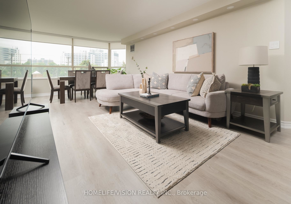 7-townsgate-drive-vaughan-ontario-n13775388