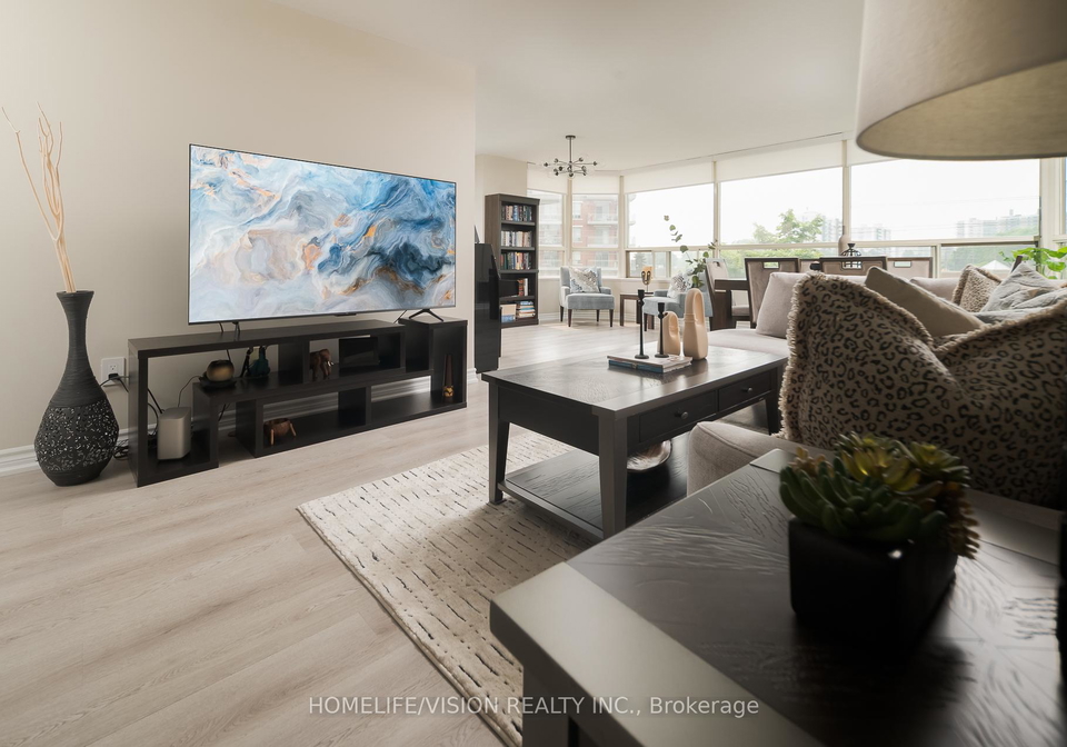 7-townsgate-drive-vaughan-ontario-n13775388