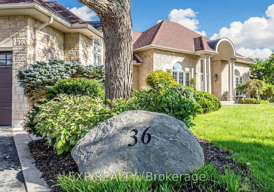 36-maplehyrn-avenue-east-gwillimbury-ontario-n13776354