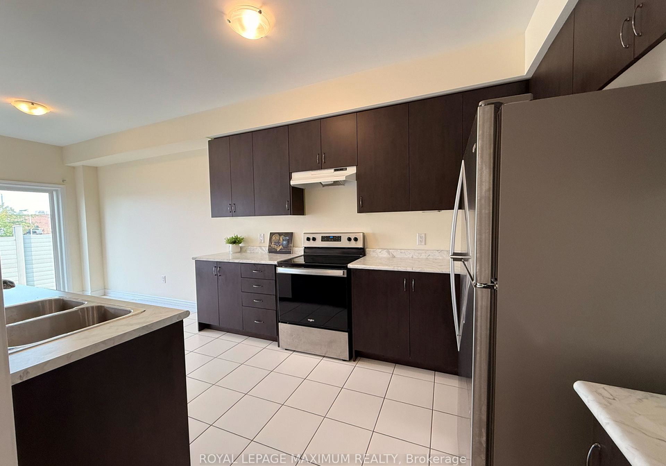76-blackwell-crescent-bradford-west-gwillimbury-ontario-n13776772