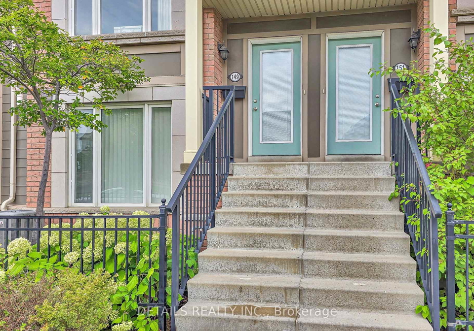 149-lewis-honey-drive-aurora-ontario-n13776944
