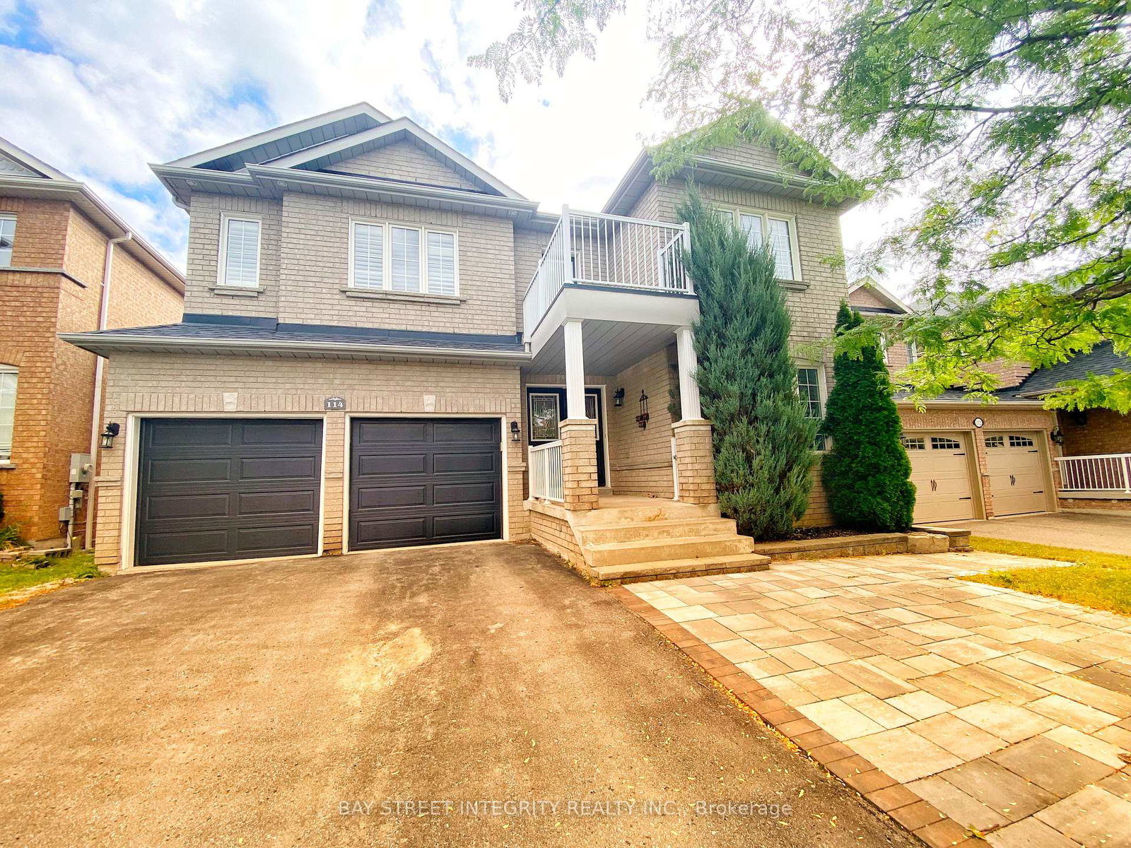 main-114-red-river-crescent-newmarket-ontario-n13777252