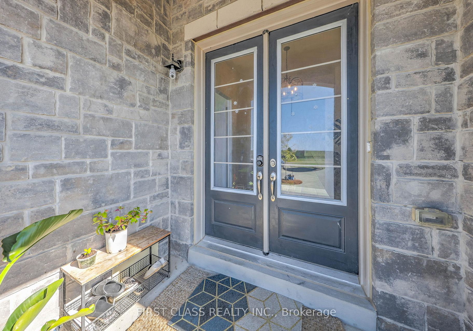 7-cranley-road-east-gwillimbury-ontario-n13777360