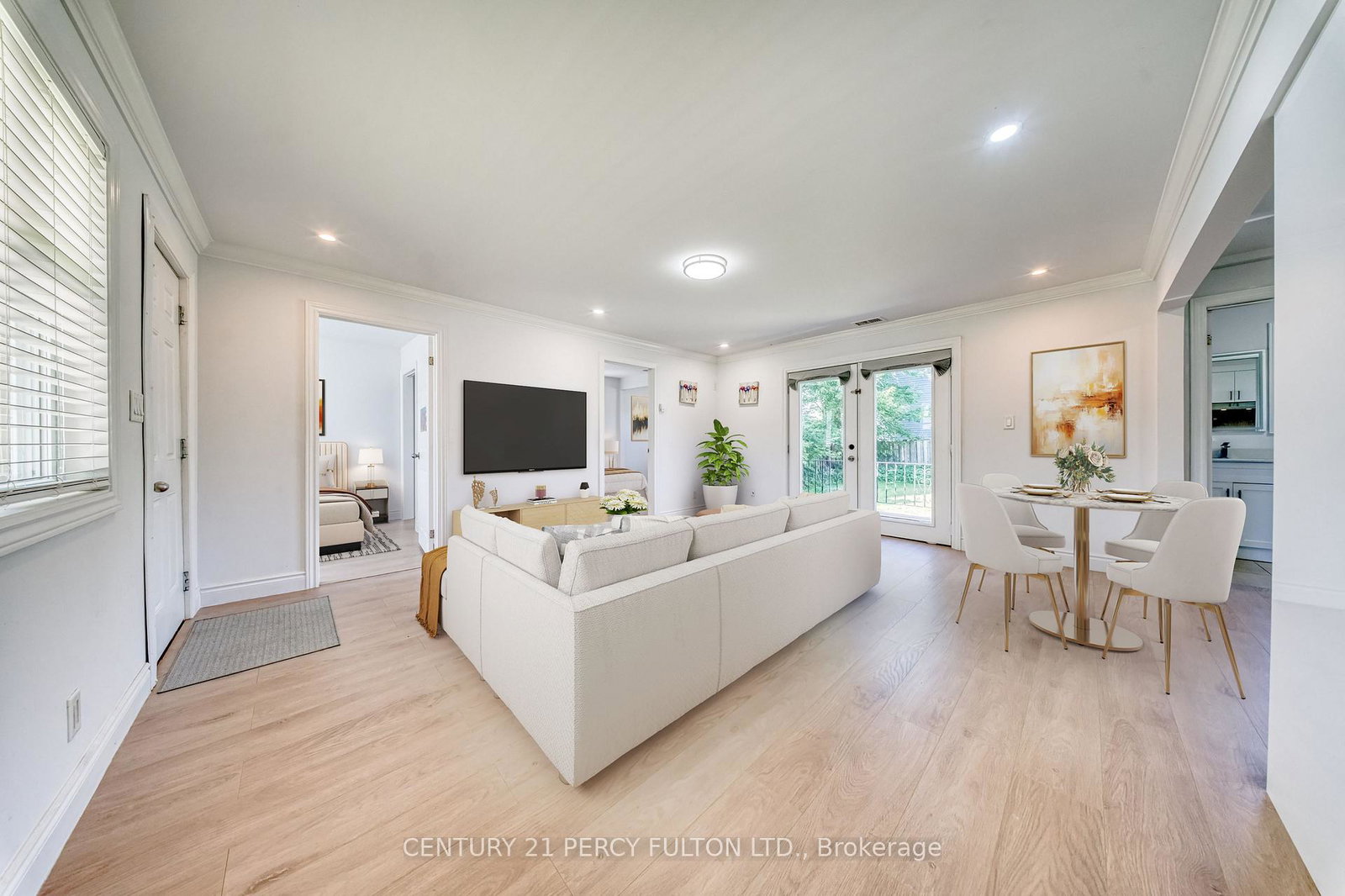 242-simcoe-avenue-georgina-ontario-n13777810