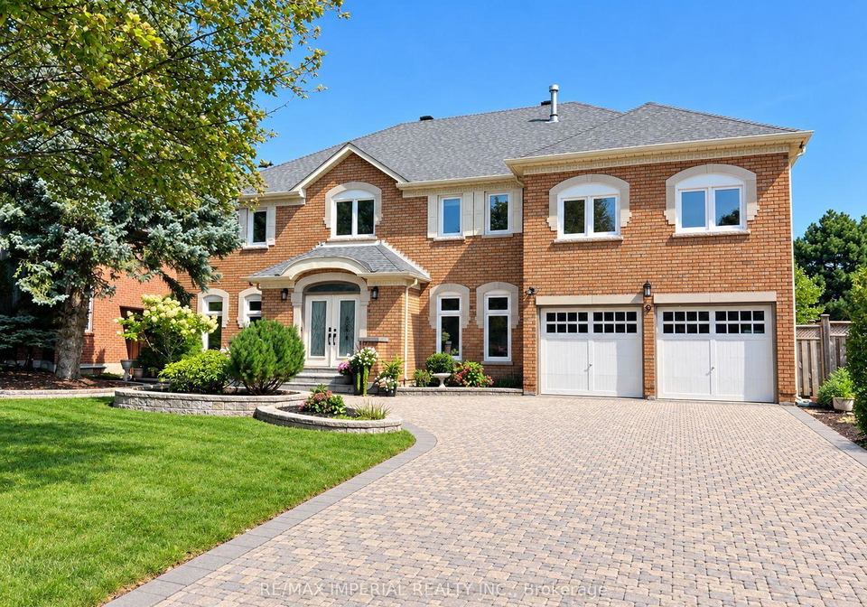 9-elderwood-drive-richmond-hill-ontario-n13778238