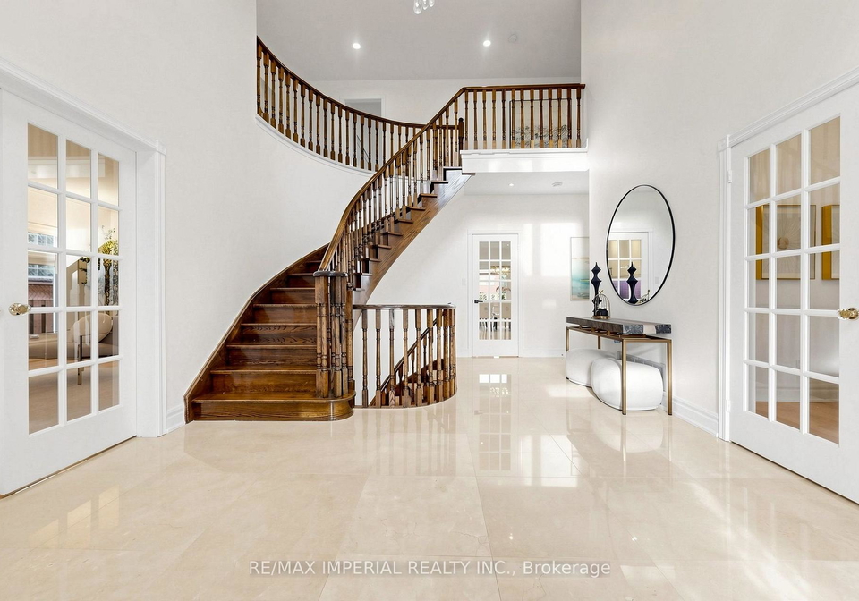 9-elderwood-drive-richmond-hill-ontario-n13778238