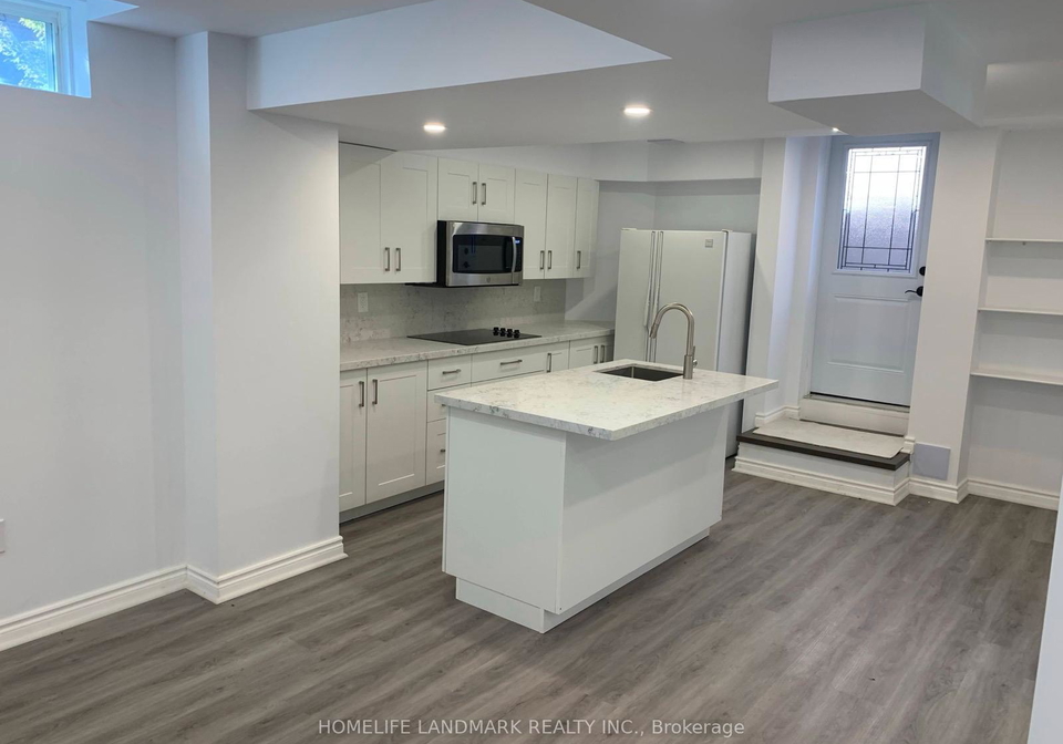 135-canyon-hill-avenue-richmond-hill-ontario-n13778356