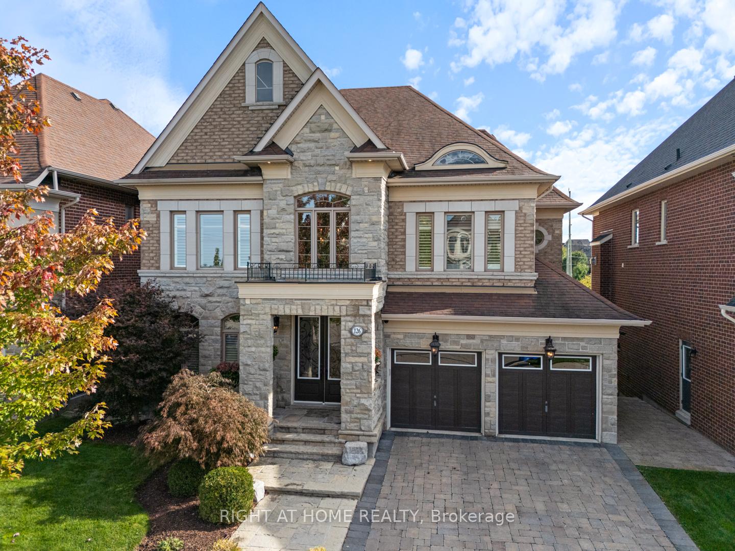 126-vines-place-aurora-ontario-n13779042