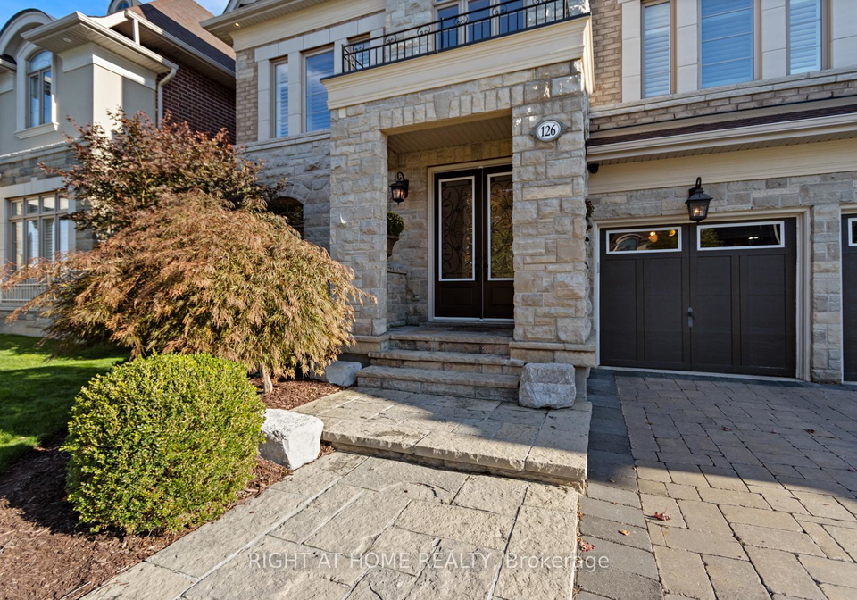 126-vines-place-aurora-ontario-n13779042