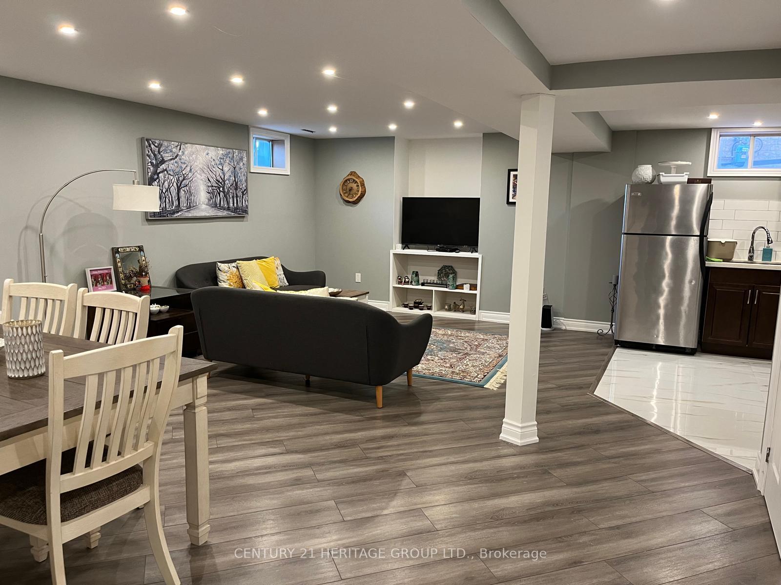 7-creekview-avenue-richmond-hill-ontario-n13779190