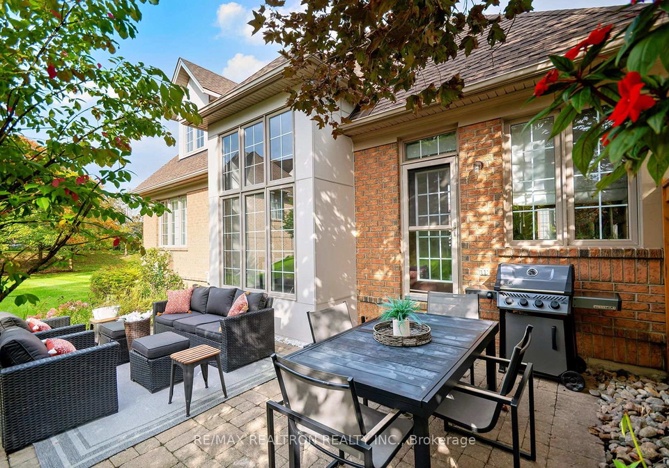 412-falconwood-hollow-aurora-ontario-n13779590