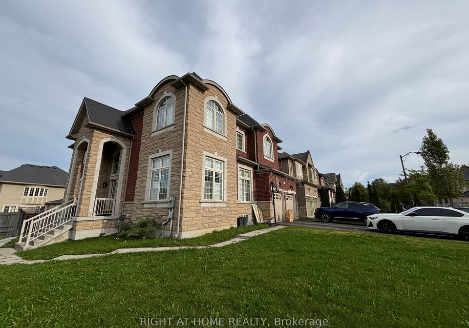 33-heintzman-crescent-vaughan-ontario-n13779652