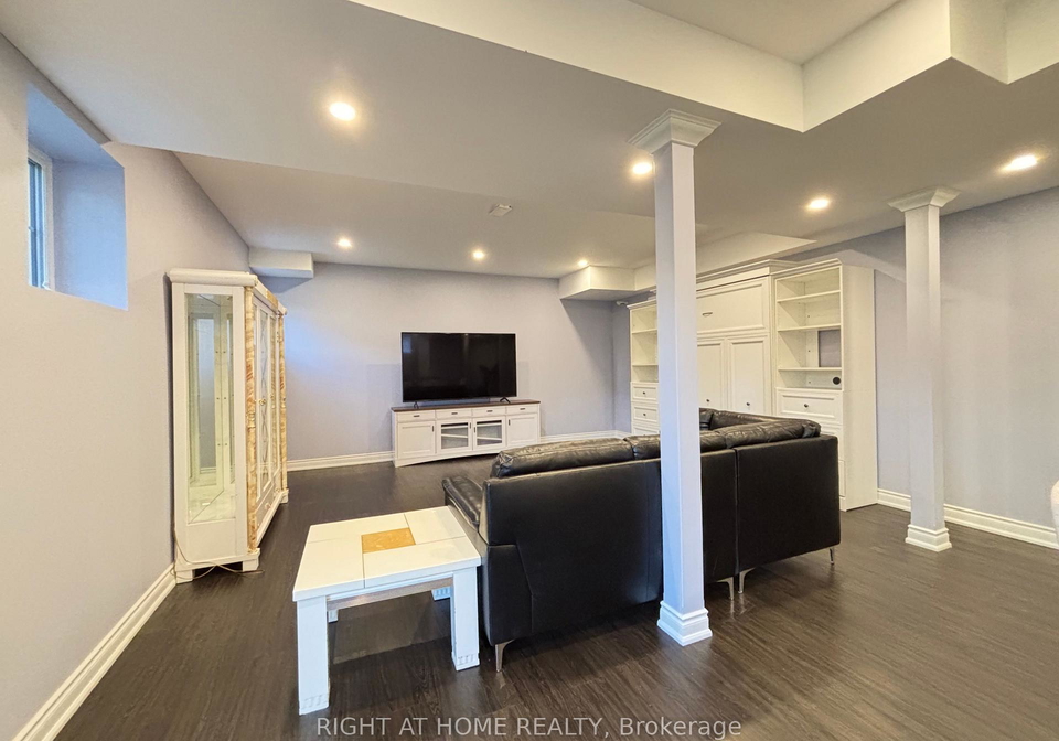 33-heintzman-crescent-vaughan-ontario-n13779652