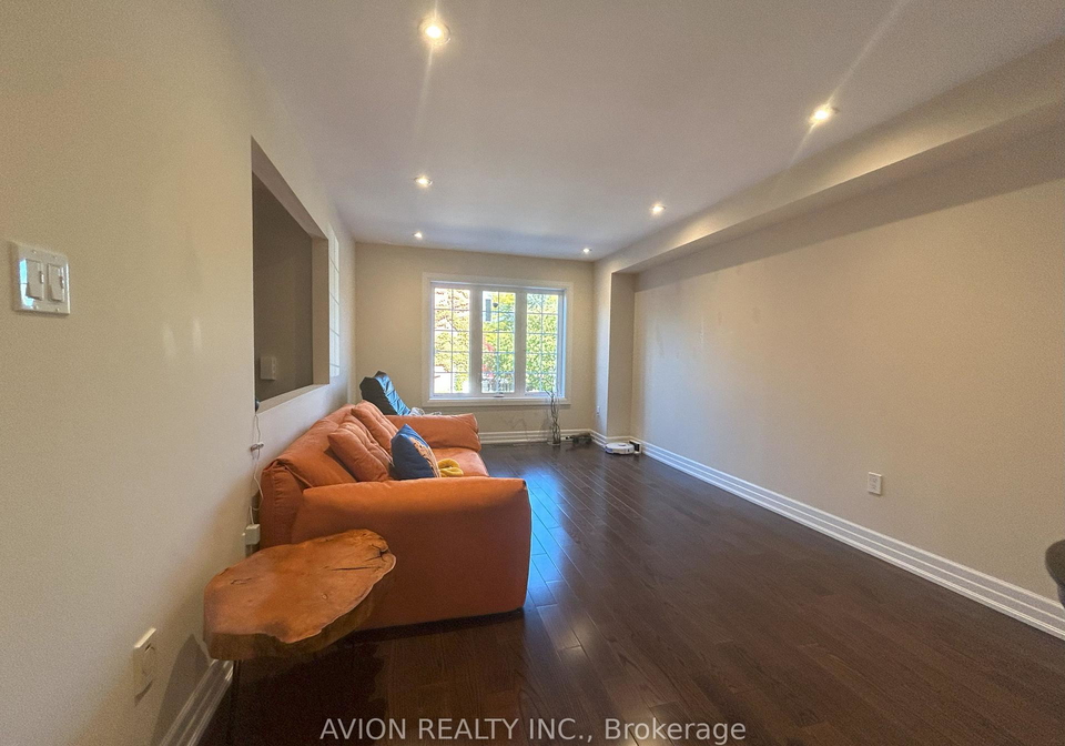 95-weldrick-avenue-richmond-hill-ontario-n13779722