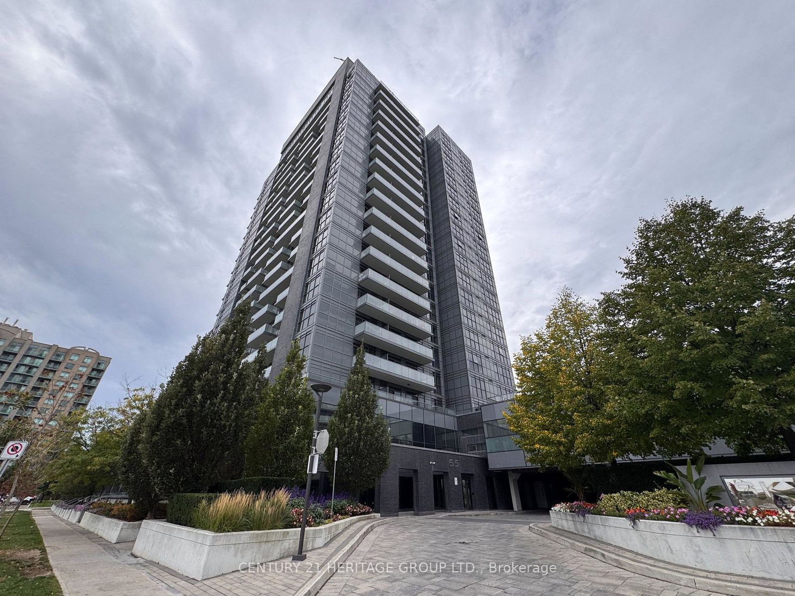 55-oneida-crescent-richmond-hill-ontario-n13779826