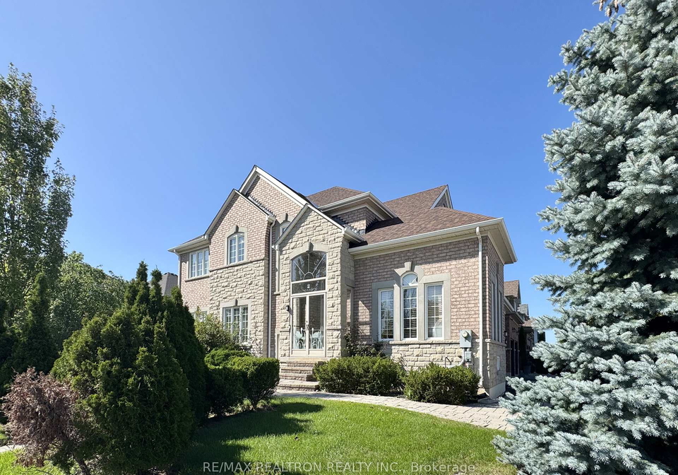 2-redmond-drive-vaughan-ontario-n13780214