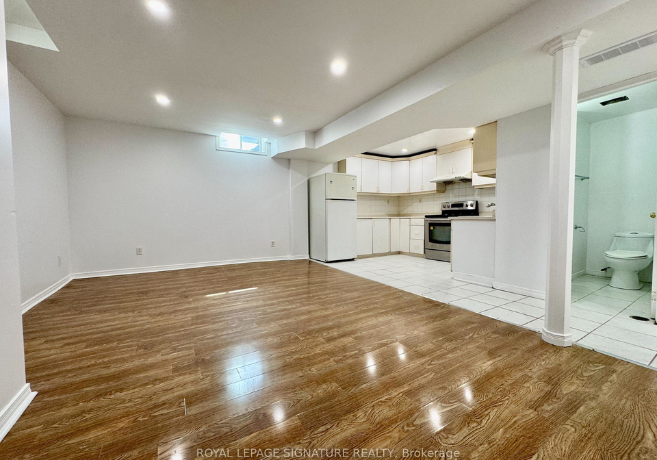 7-timbers-circle-markham-ontario-n13782026