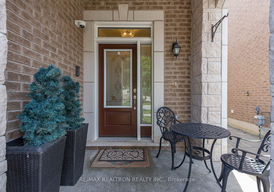 220-degraaf-crescent-aurora-ontario-n13782164