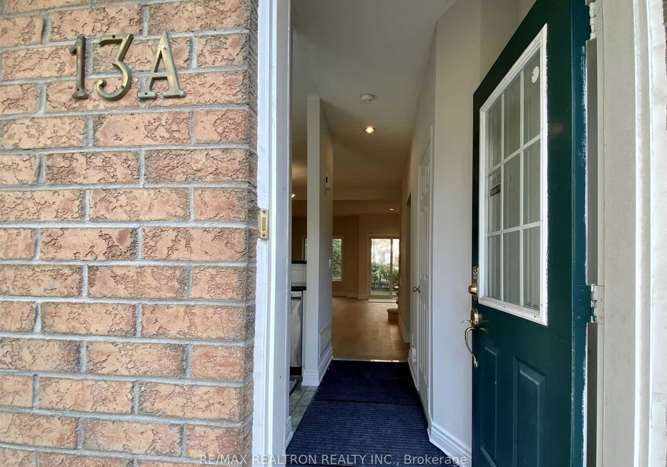 1-alpen-way-markham-ontario-n13782250