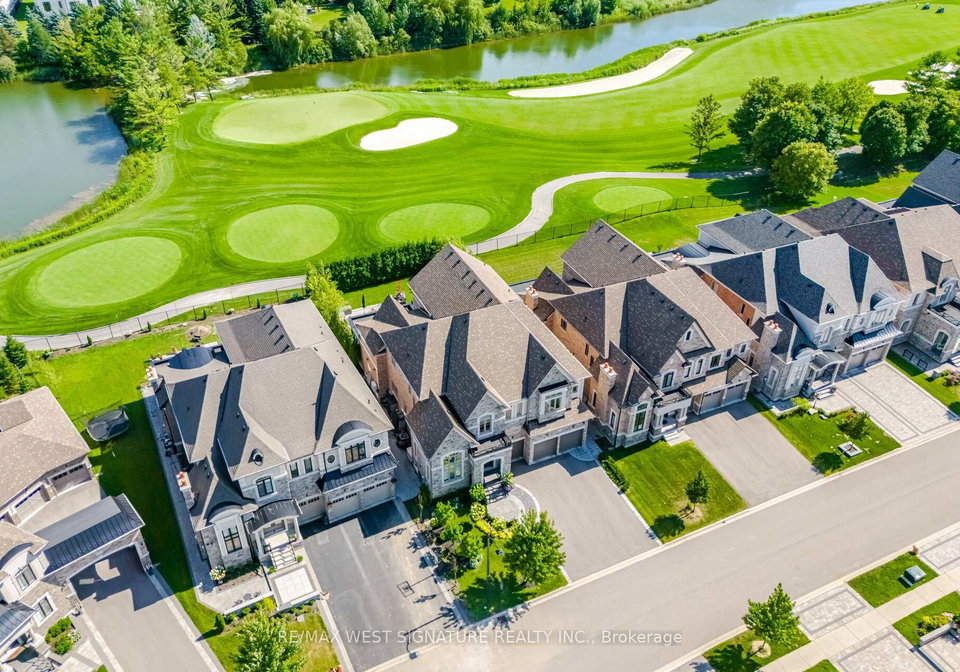 316-touch-gold-crescent-aurora-ontario-n13782624