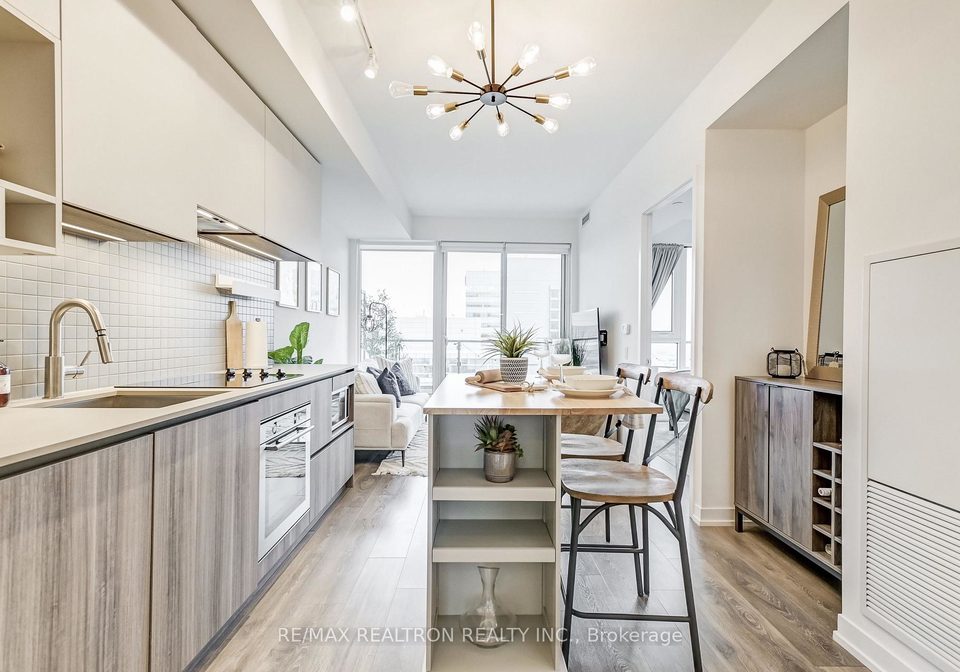 5-buttermill-avenue-vaughan-ontario-n13782890