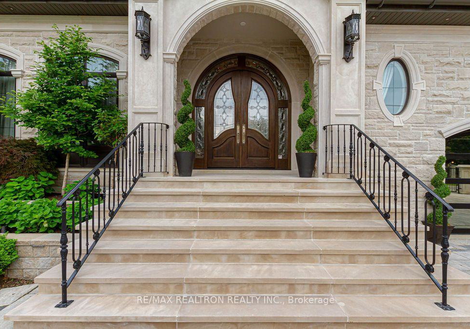 29-denham-drive-richmond-hill-ontario-n13783080
