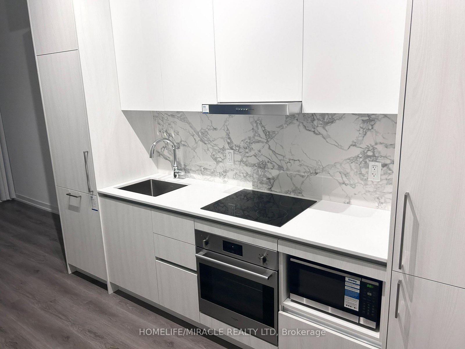 225-commerce-street-vaughan-ontario-n13783224