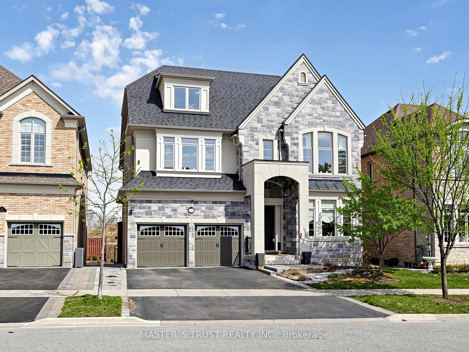 61-grange-drive-richmond-hill-ontario-n13783840