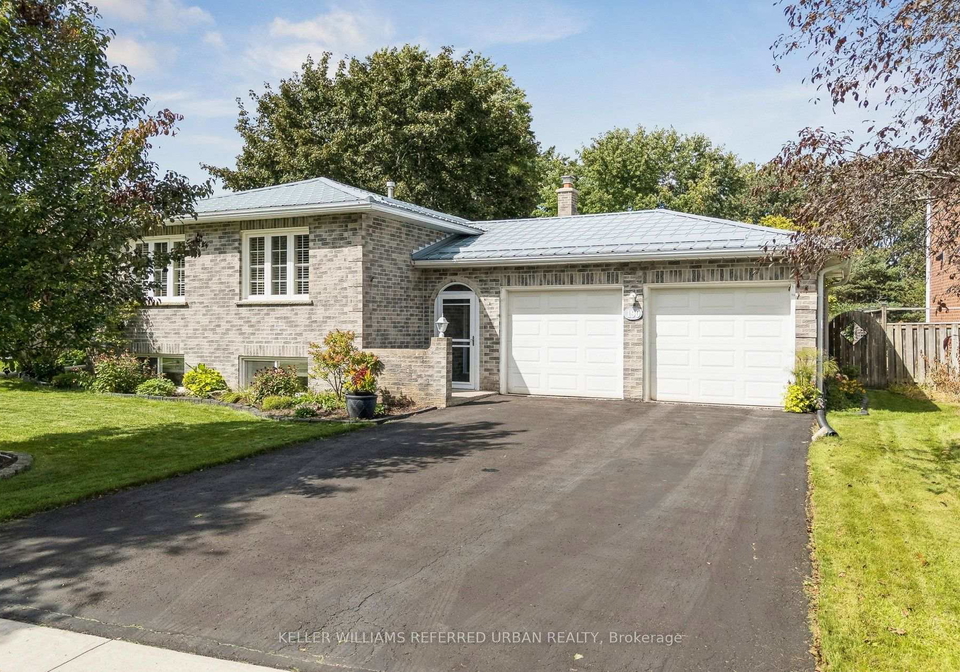 190-hilltop-drive-east-gwillimbury-ontario-n13783844