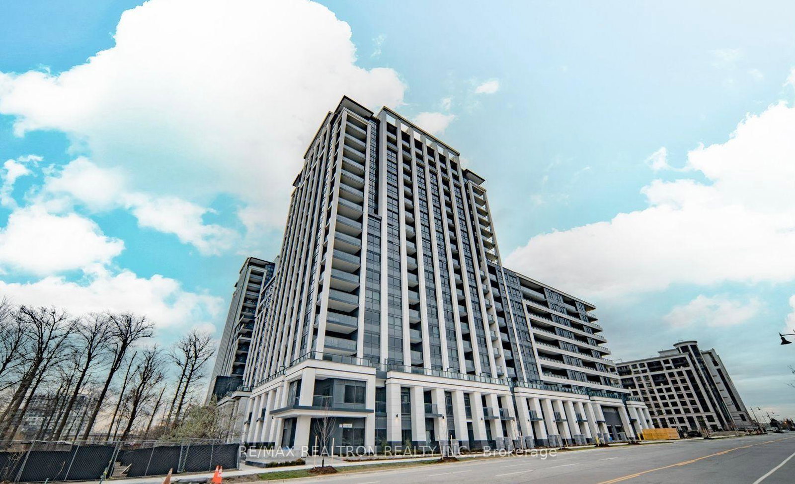 8-cedarland-drive-markham-ontario-n13784020