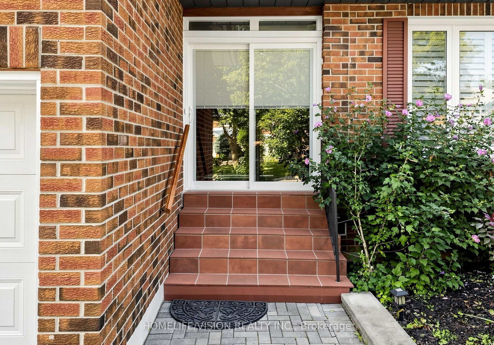60-carrington-drive-richmond-hill-ontario-n13784408