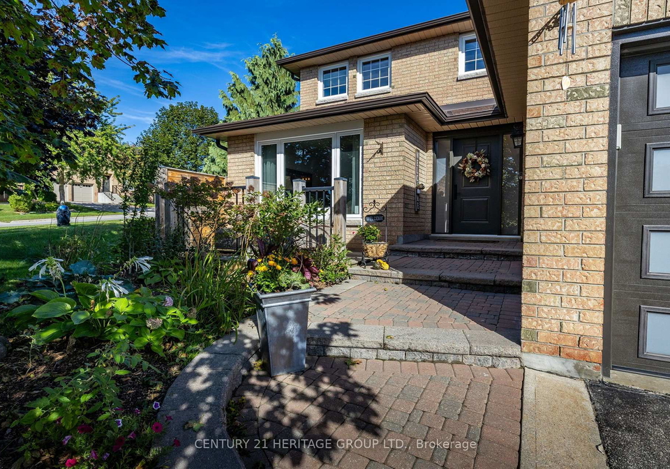 3-royal-court-bradford-west-gwillimbury-ontario-n13784716