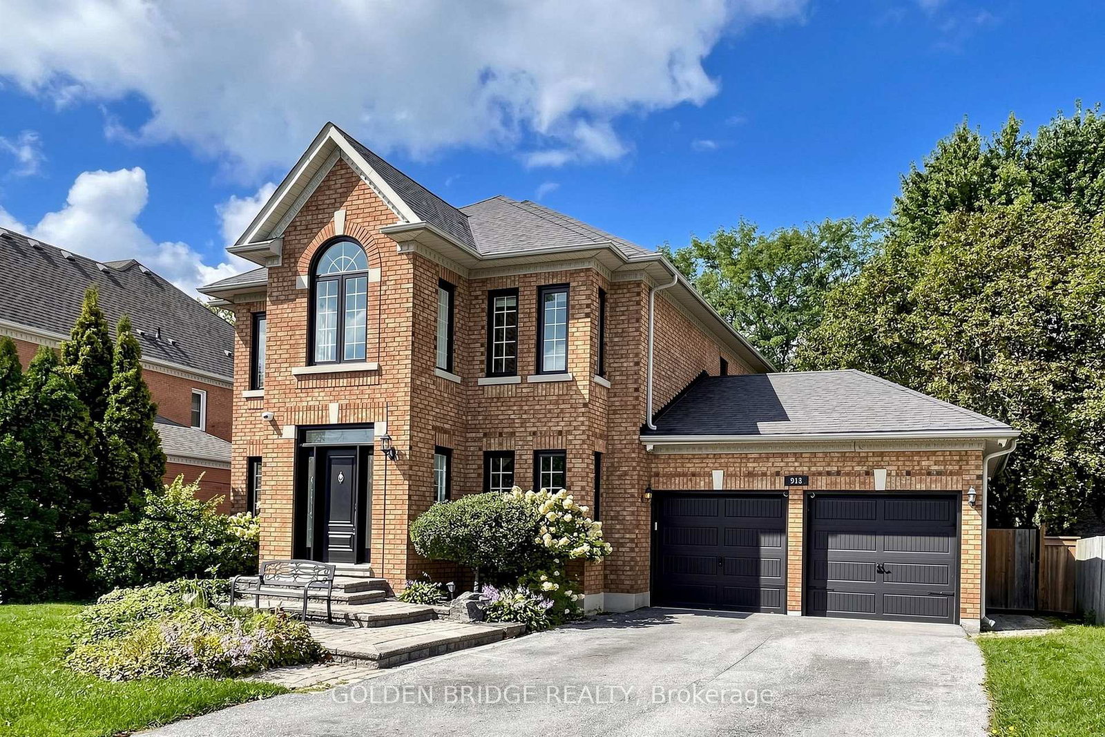 913-ivsbridge-boulevard-newmarket-ontario-n13784826