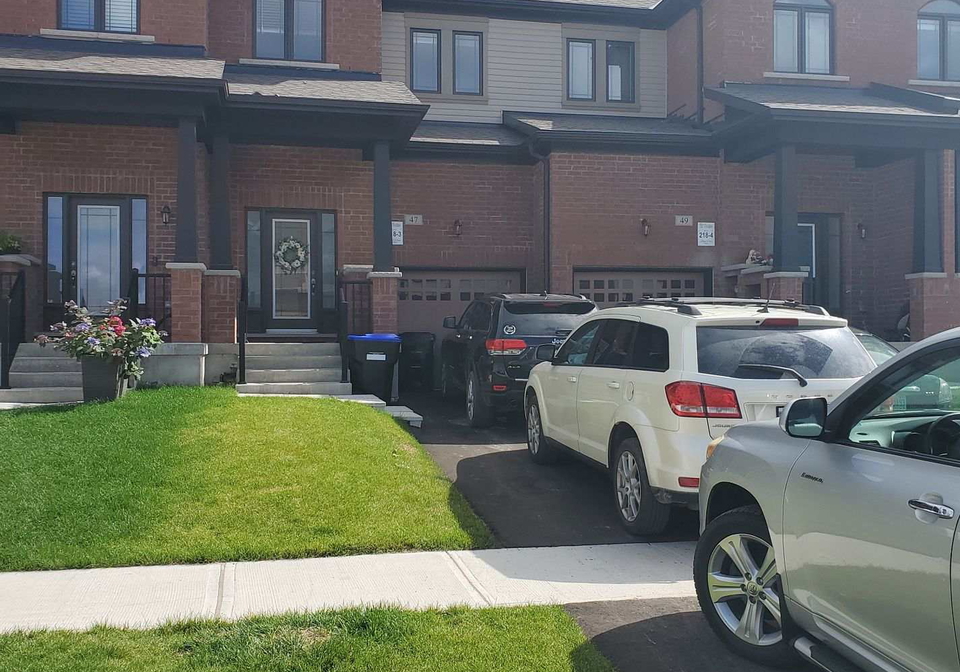 47-lorne-thomas-place-new-tecumseth-ontario-n13785484