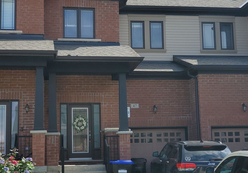 47-lorne-thomas-place-new-tecumseth-ontario-n13785484