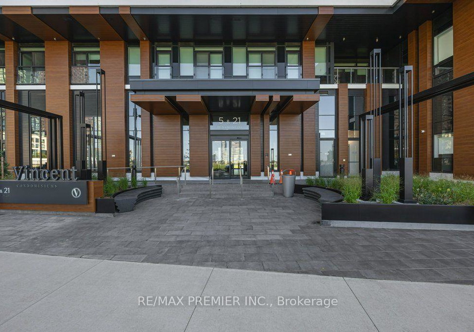 5-meadowdale-road-vaughan-ontario-n13786256
