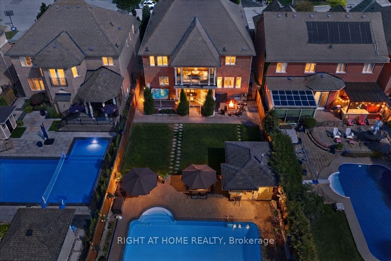 12-roderick-court-richmond-hill-ontario-n13787174