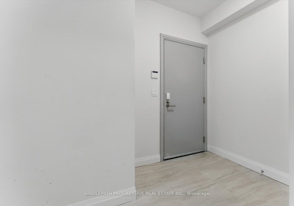 398-highway-7-e-richmond-hill-ontario-n13787346