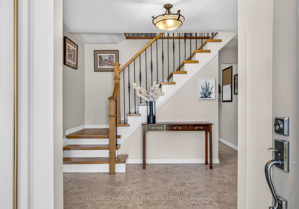 893-arnold-crescent-newmarket-ontario-n13787762