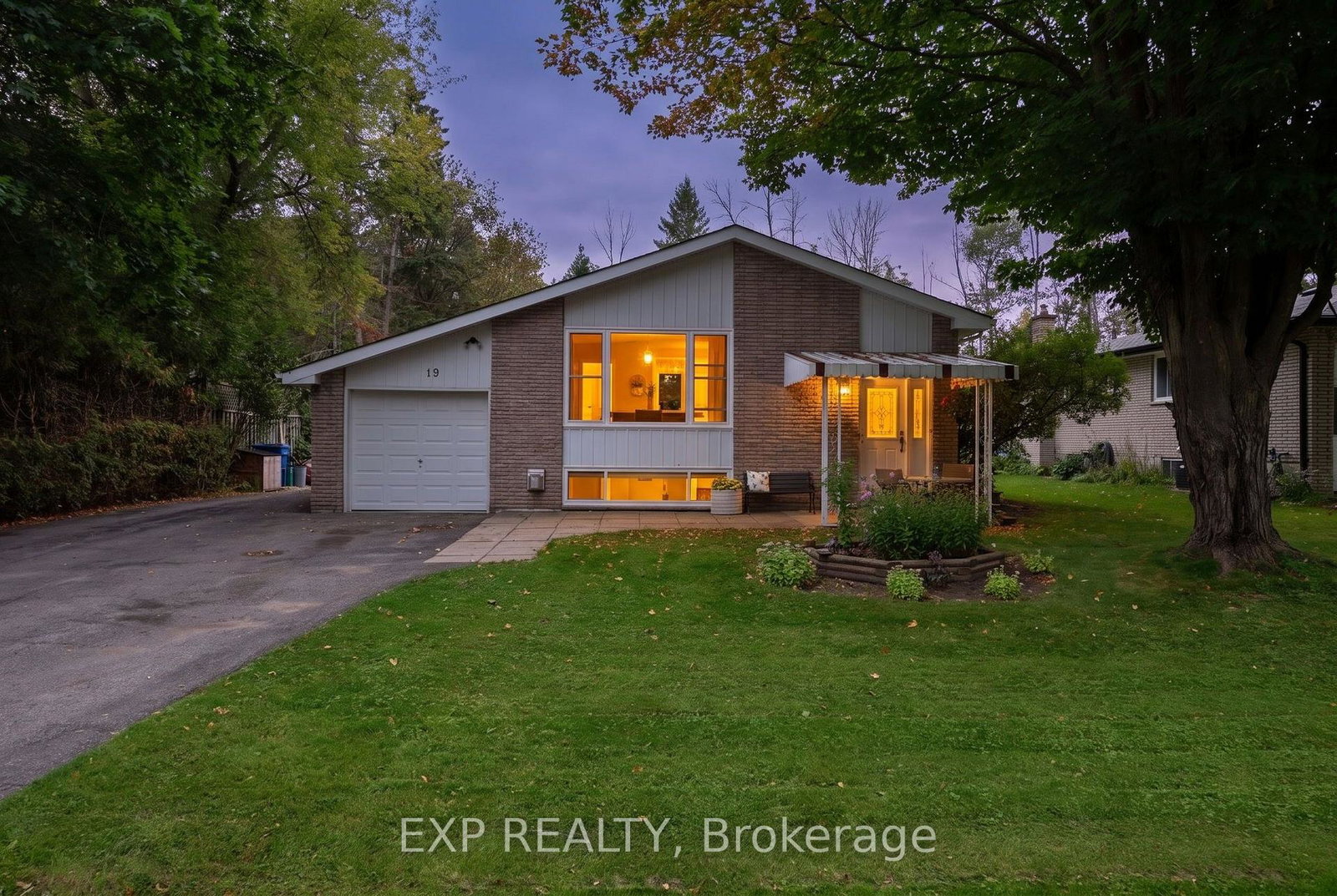 19-faircrest-avenue-georgina-ontario-n13788028