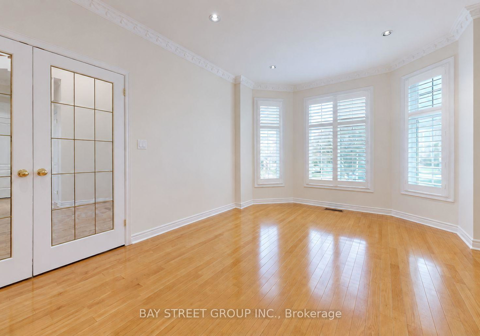 25-greenshire-street-richmond-hill-ontario-n13788054