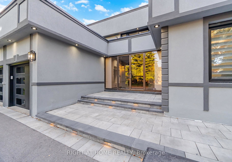32-colton-crescent-s-vaughan-ontario-n13788522